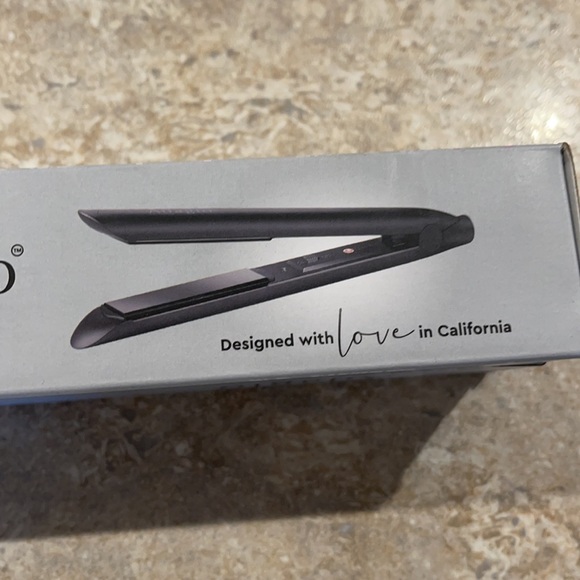 Adagio not so mini ceramic Flat Iron - Picture 6 of 7